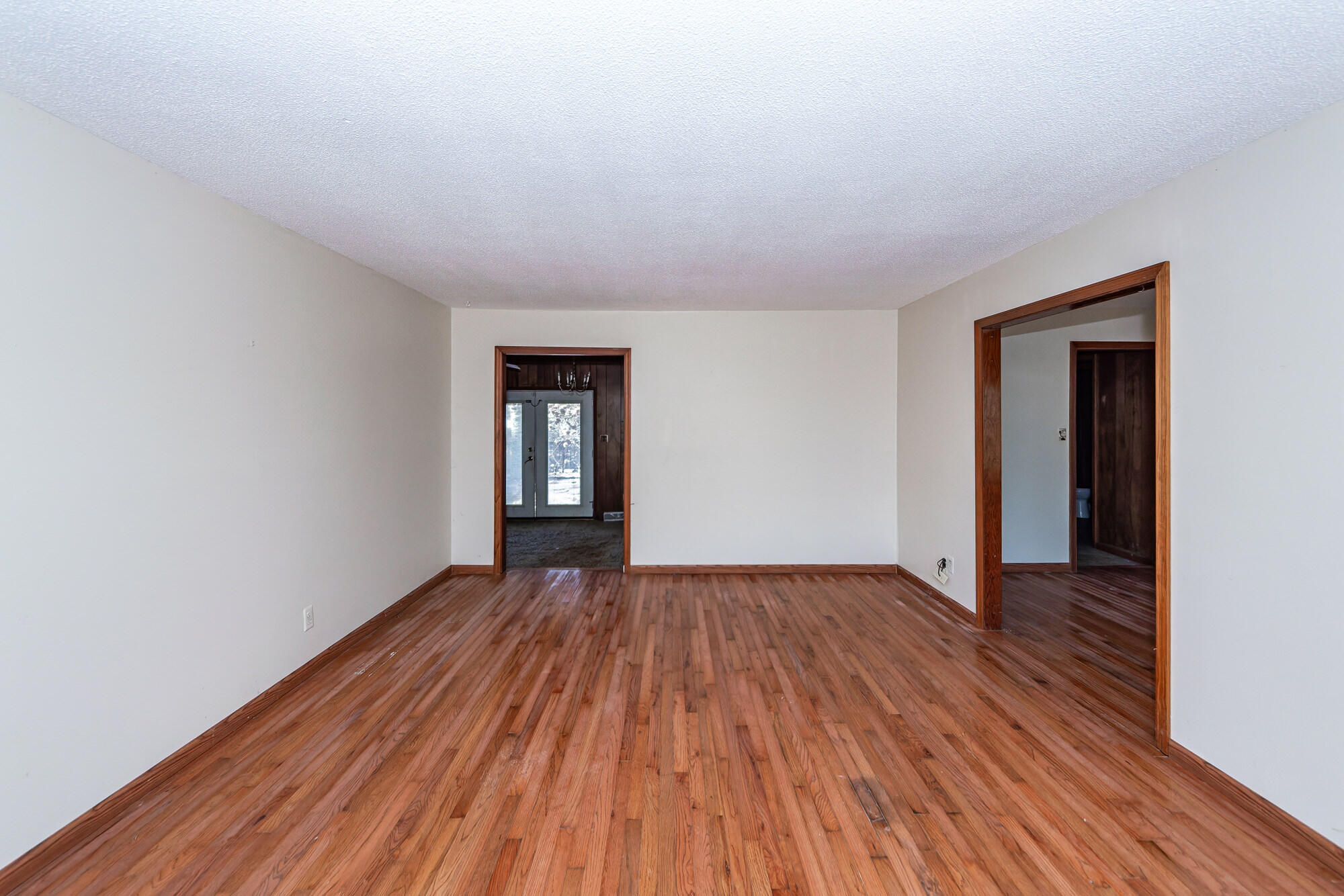105 Renau Boulevard