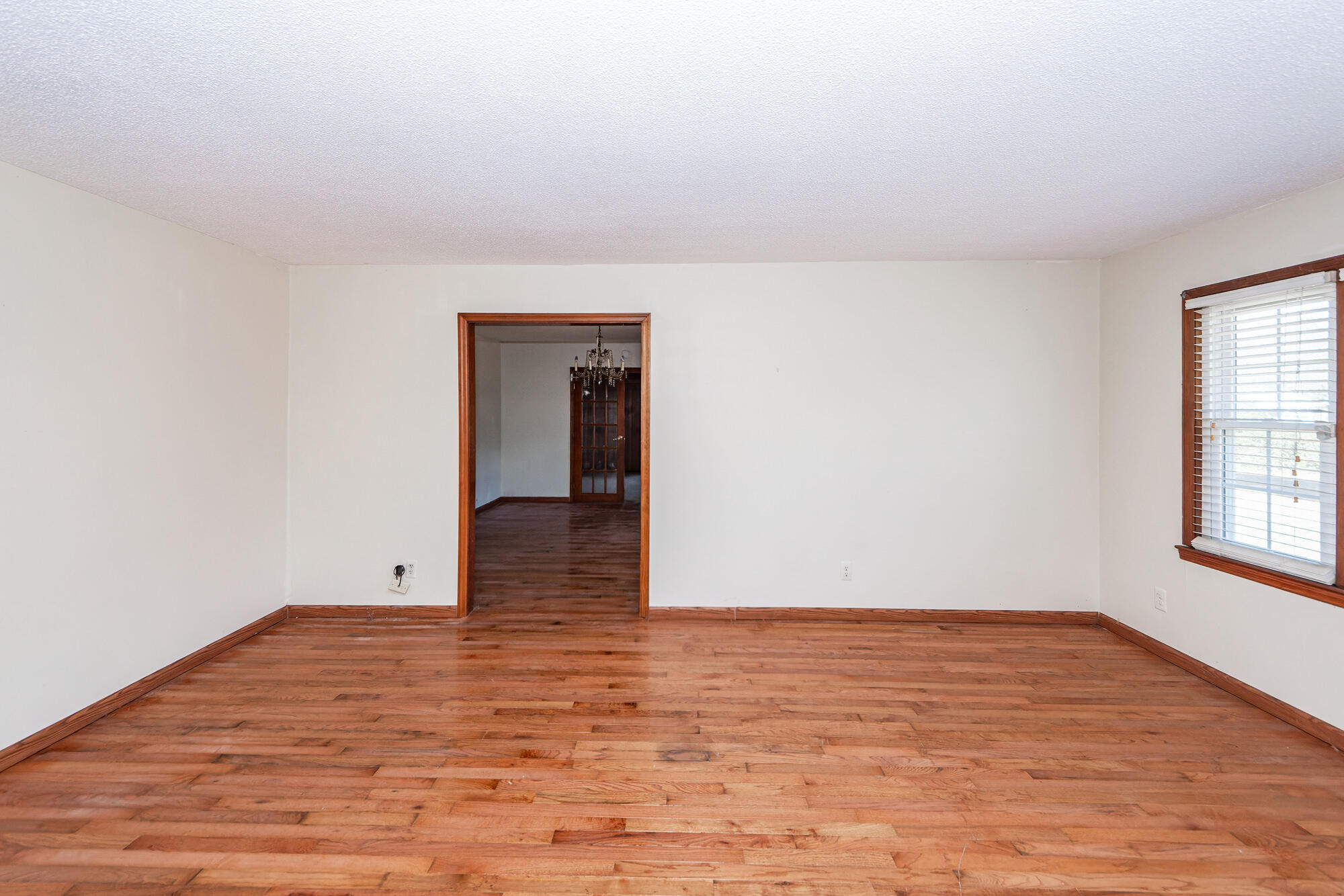 105 Renau Boulevard