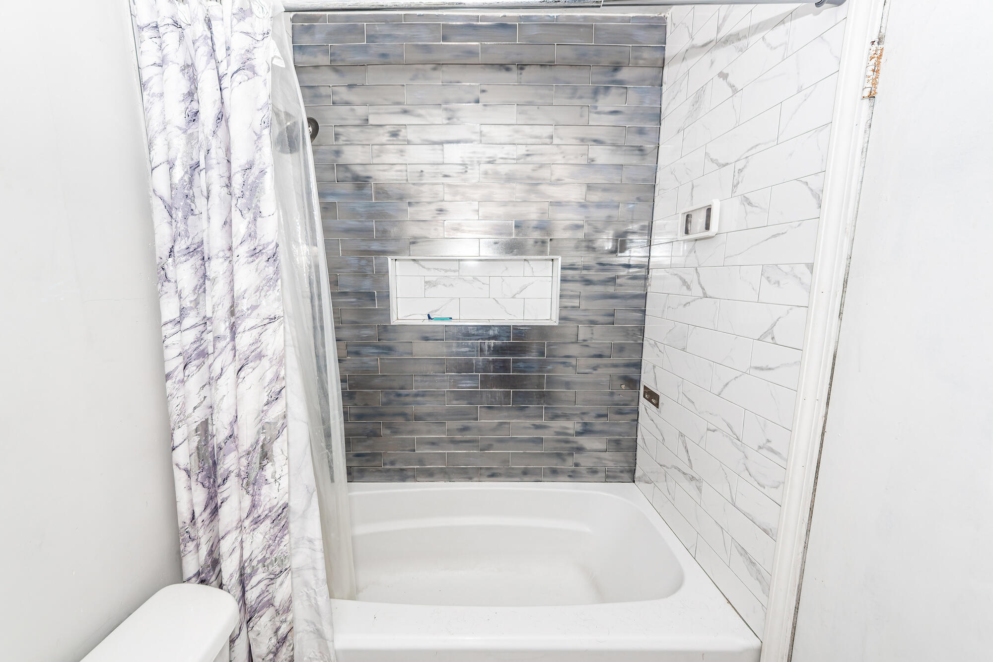 6601 Dorchester Road Apt 102