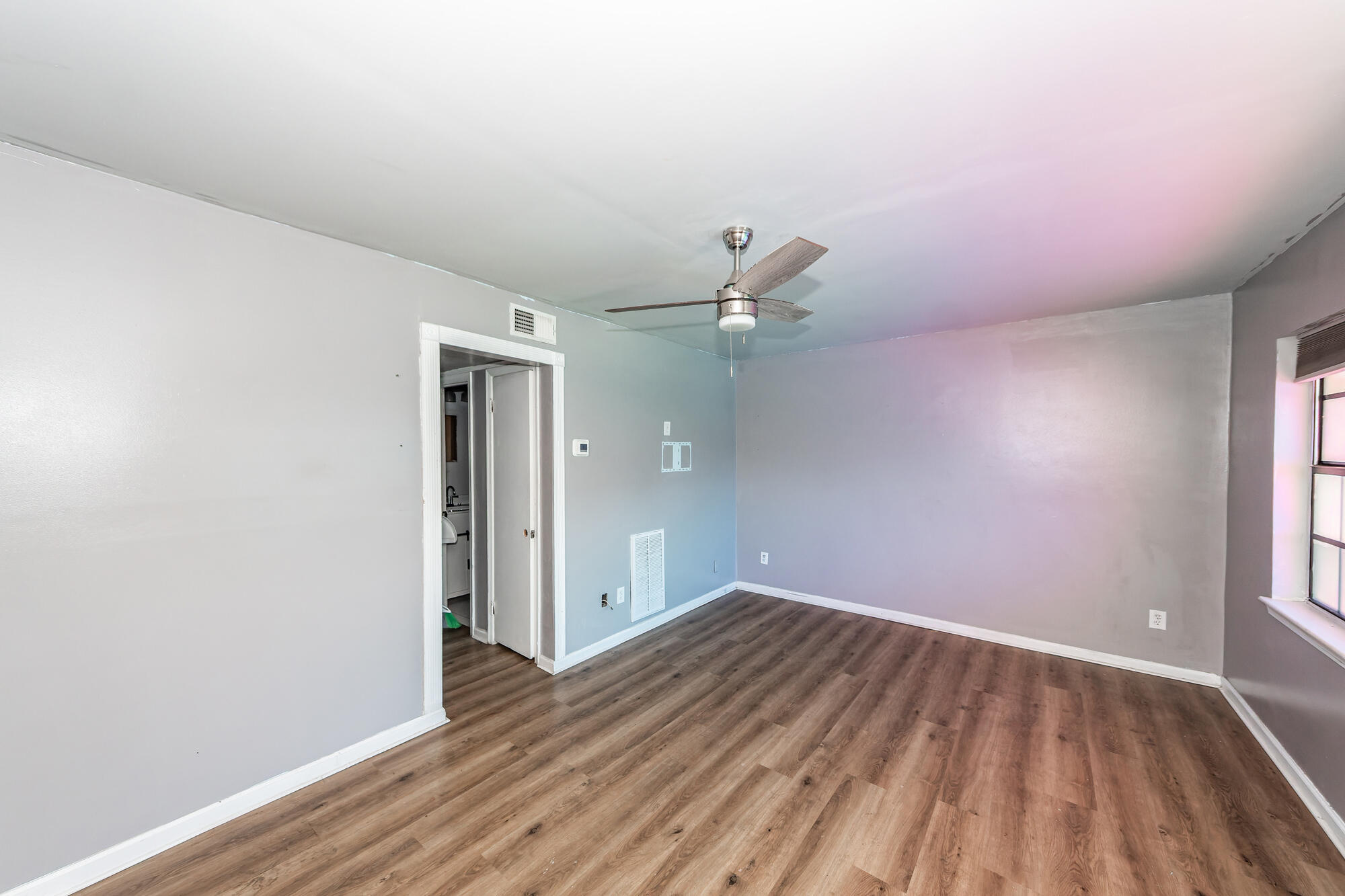 6601 Dorchester Road Apt 102
