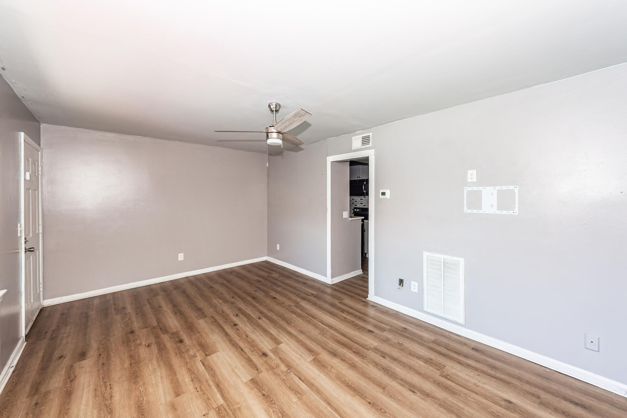6601 Dorchester Road Apt 102