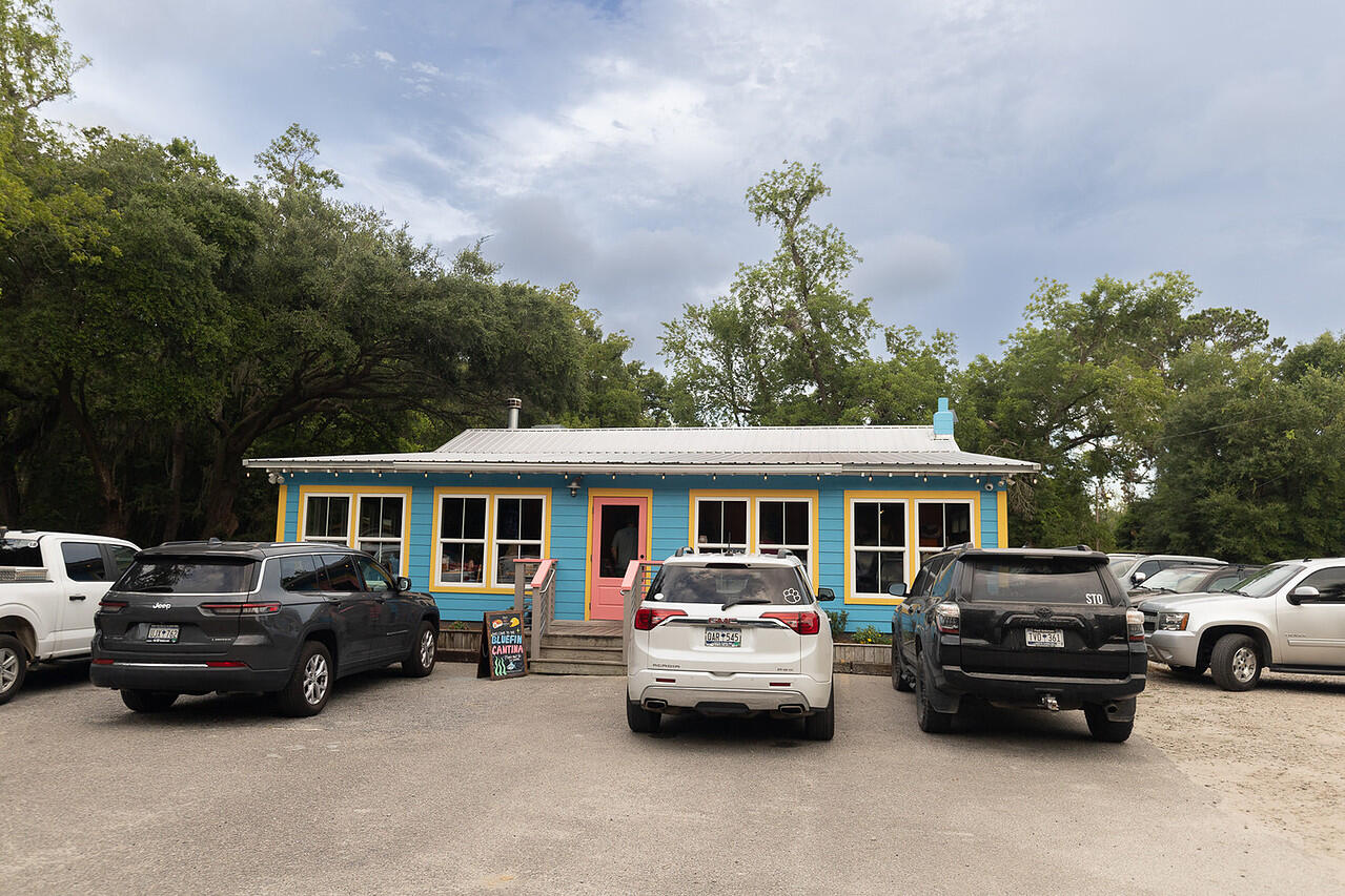 2422 Highway 174