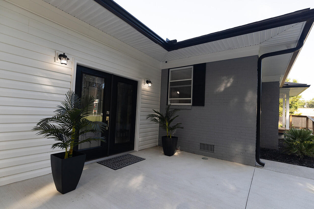 2422 Highway 174