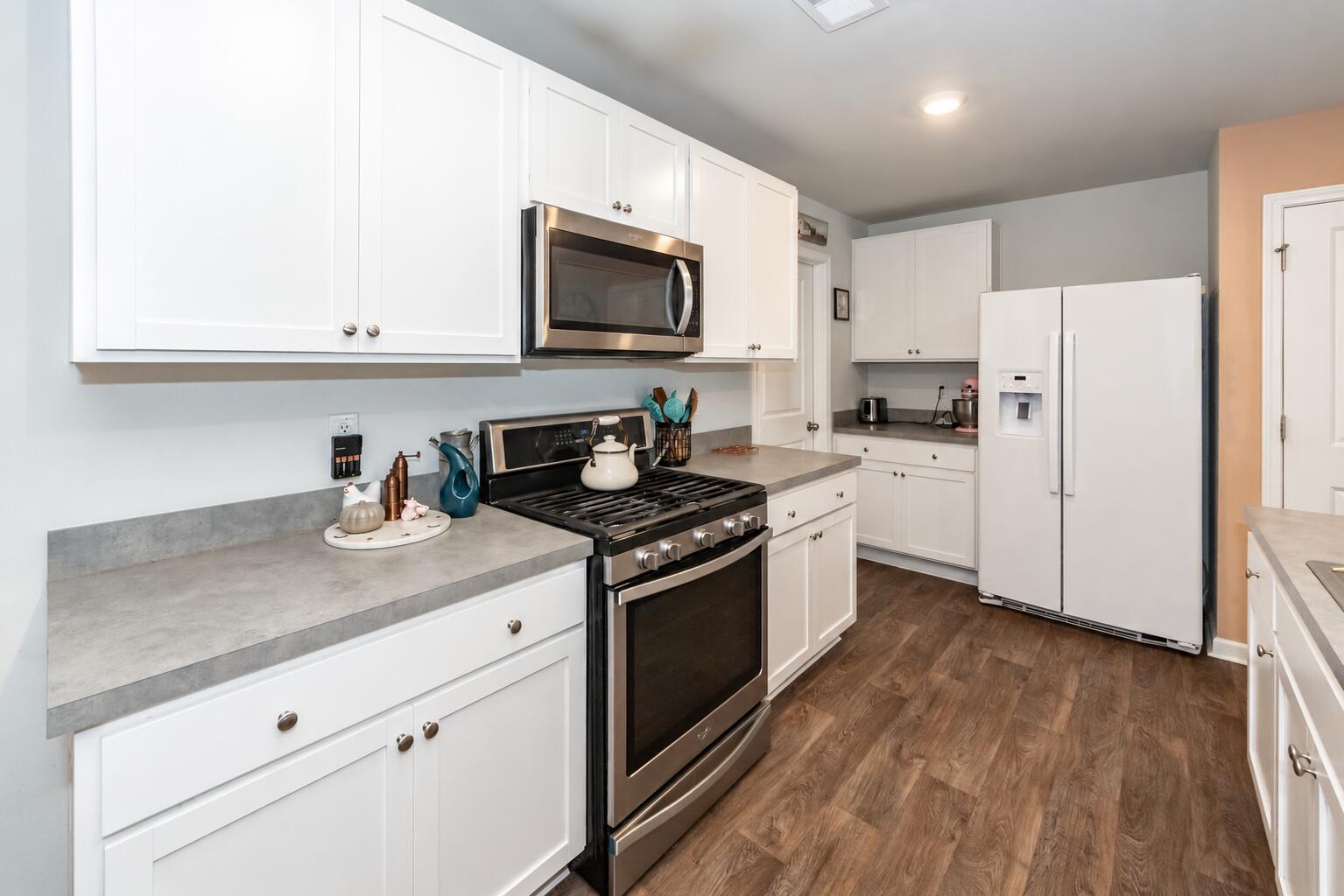 233 Coral Sunset Way