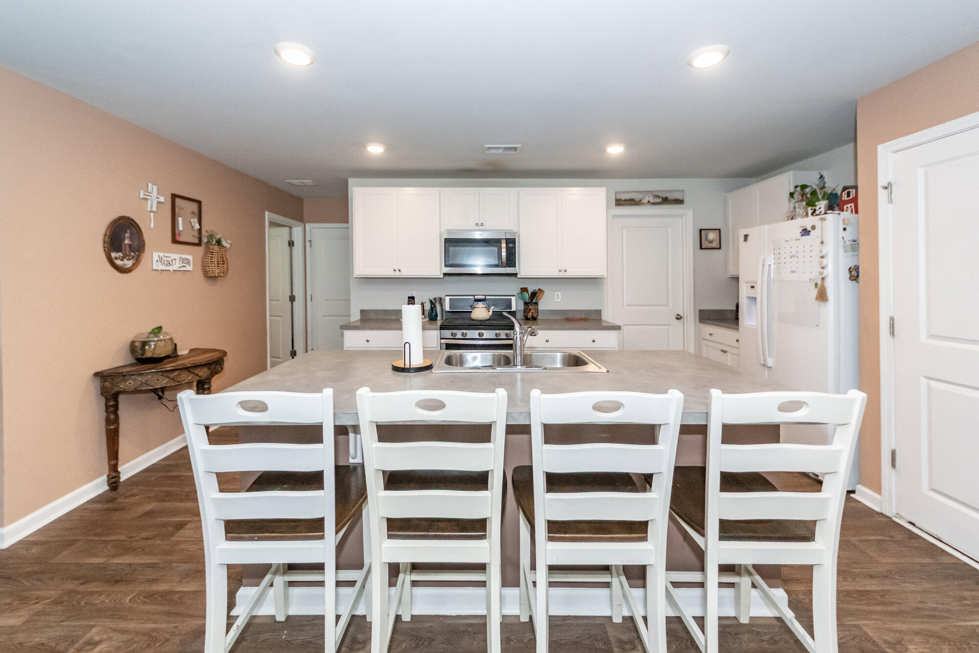 233 Coral Sunset Way