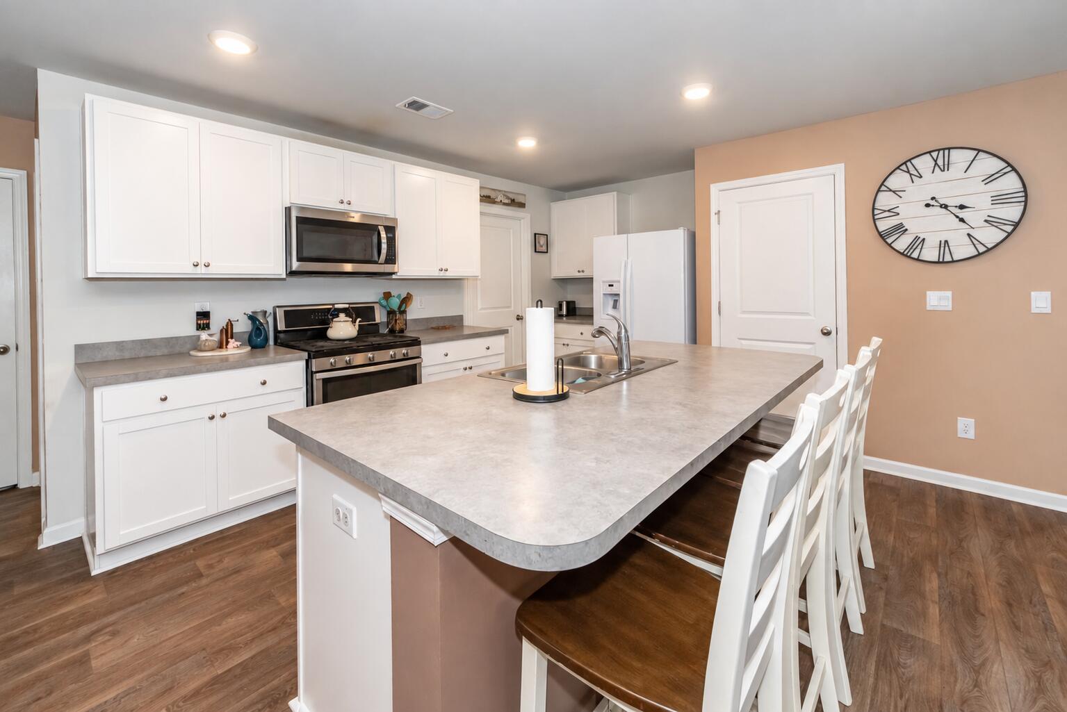 233 Coral Sunset Way