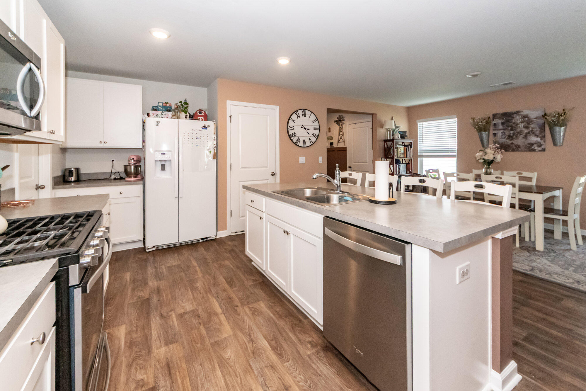 233 Coral Sunset Way