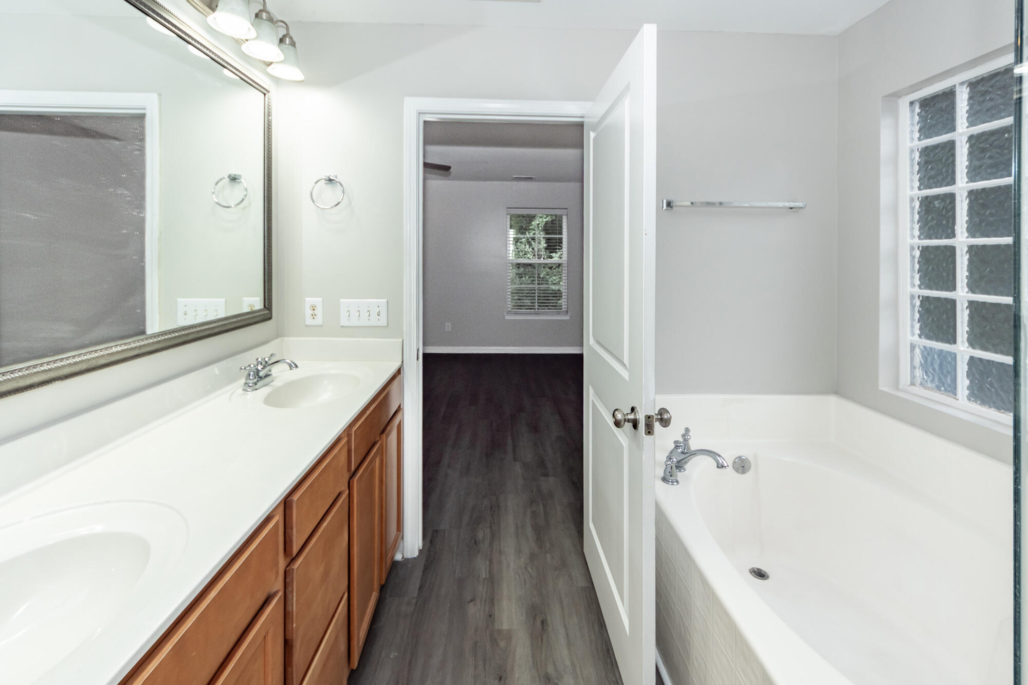 9454 Netted Charm Court