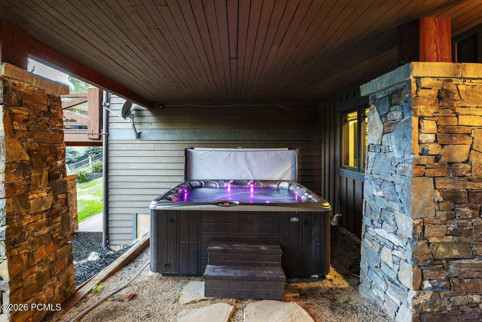 3000 Crestline Drive