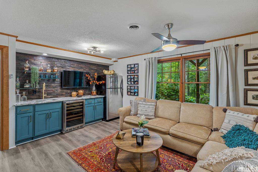 91 Dogwood Drive