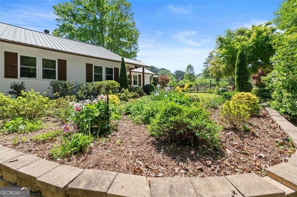 155 Crowe Road
