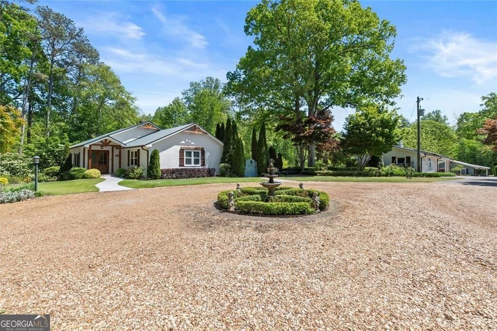 155 Crowe Road