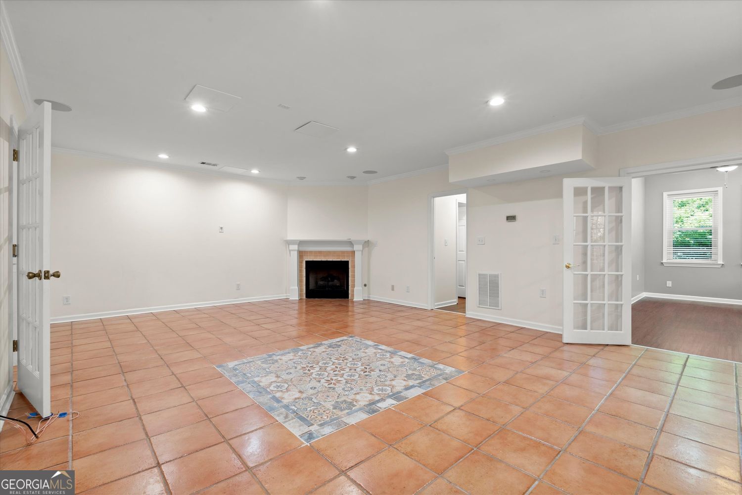 155 Crowe Road