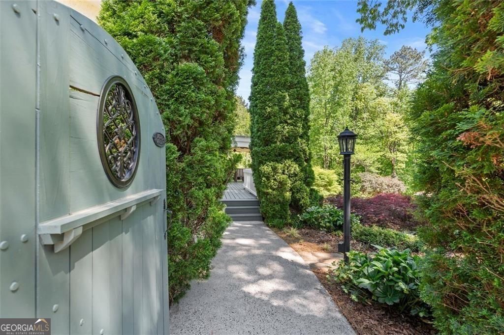 155 Crowe Road