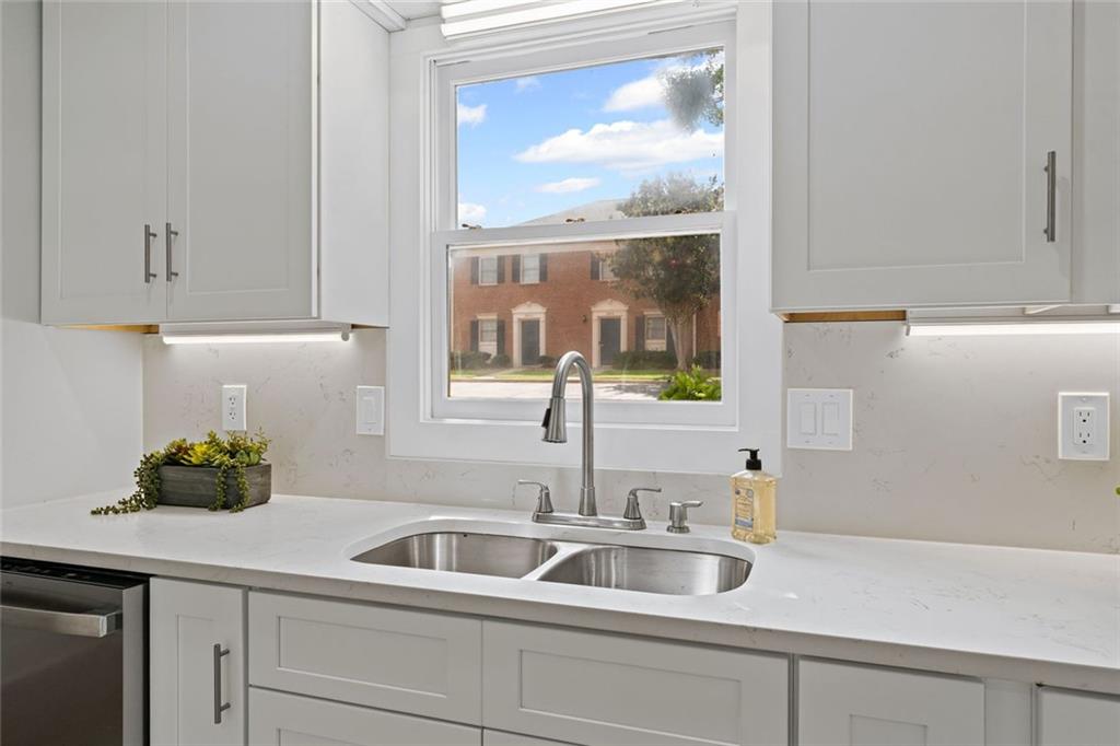 2886 Webb Bridge Road Unit 15