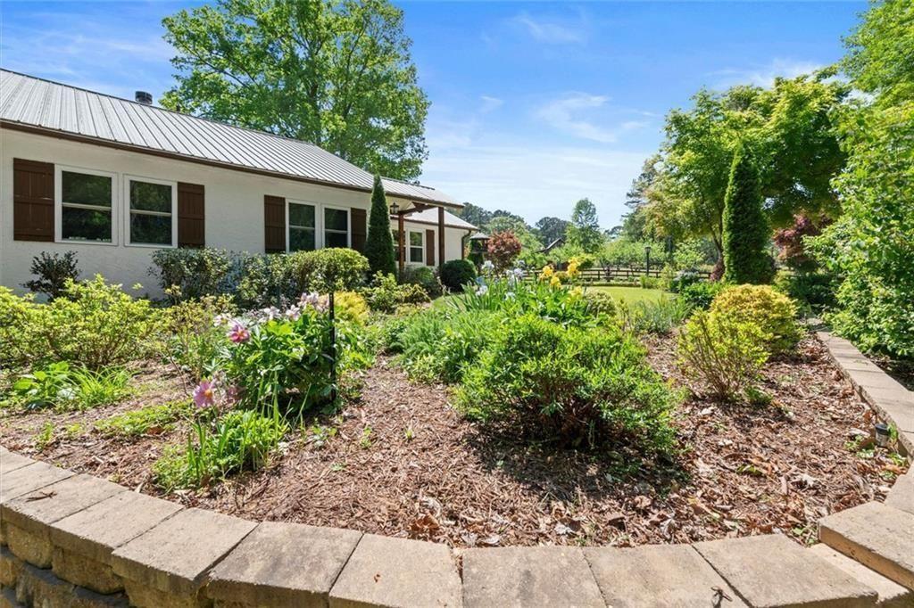 155 Crowe Road