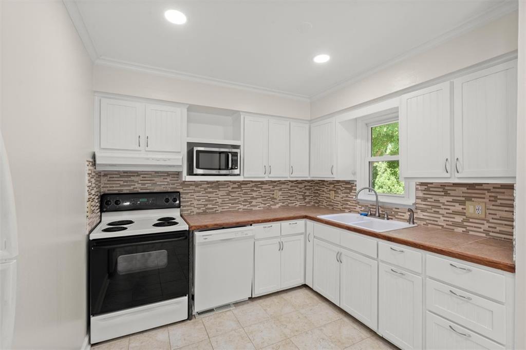 155 Crowe Road