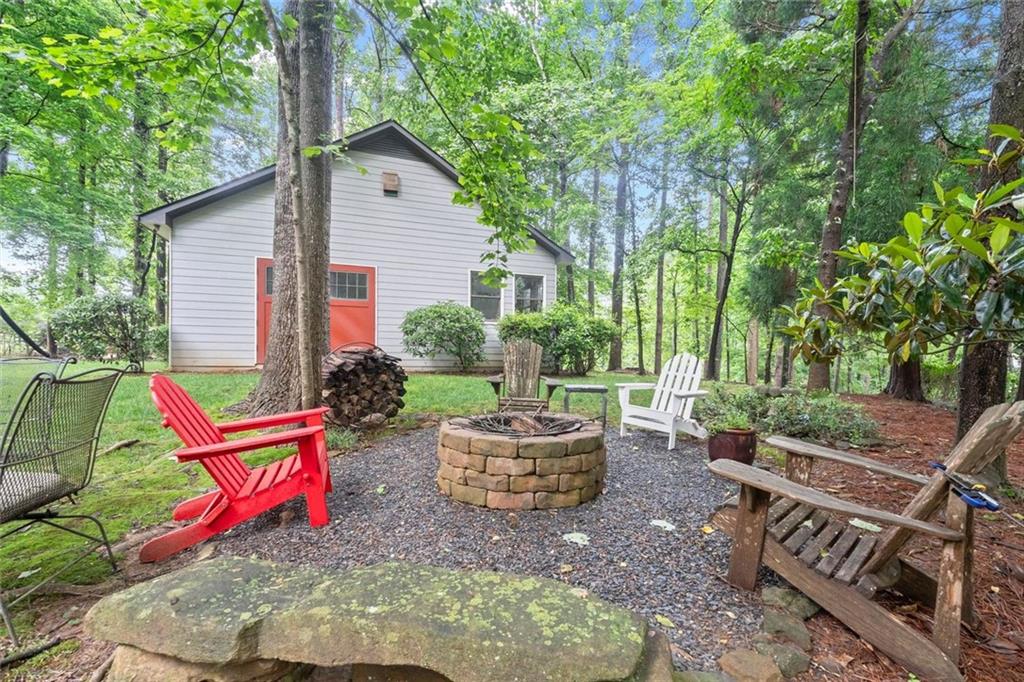 2125 Double Creek Lane