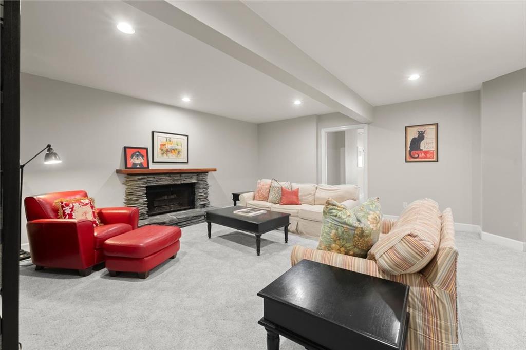 2125 Double Creek Lane