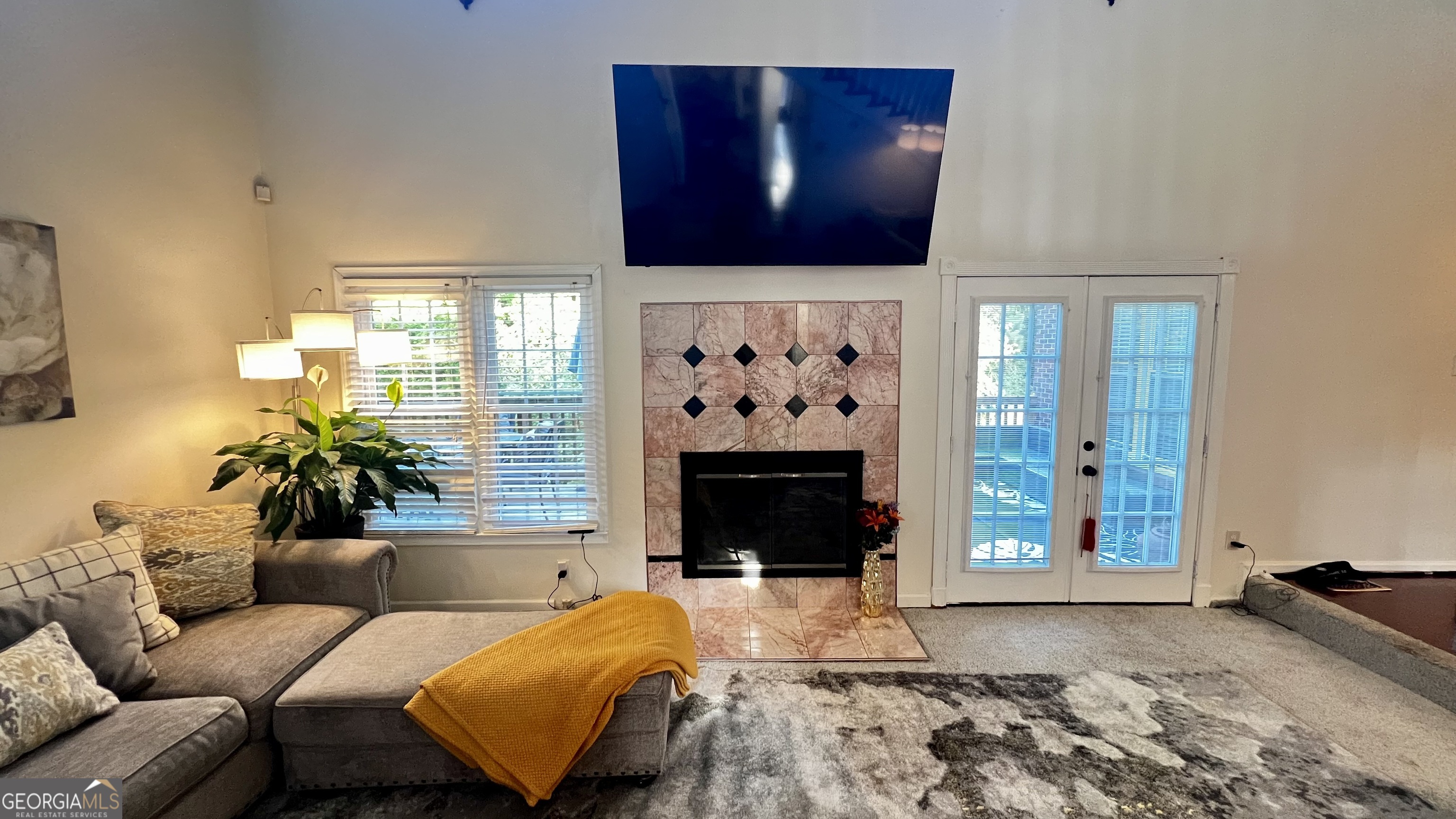 1110 N 2nd Street