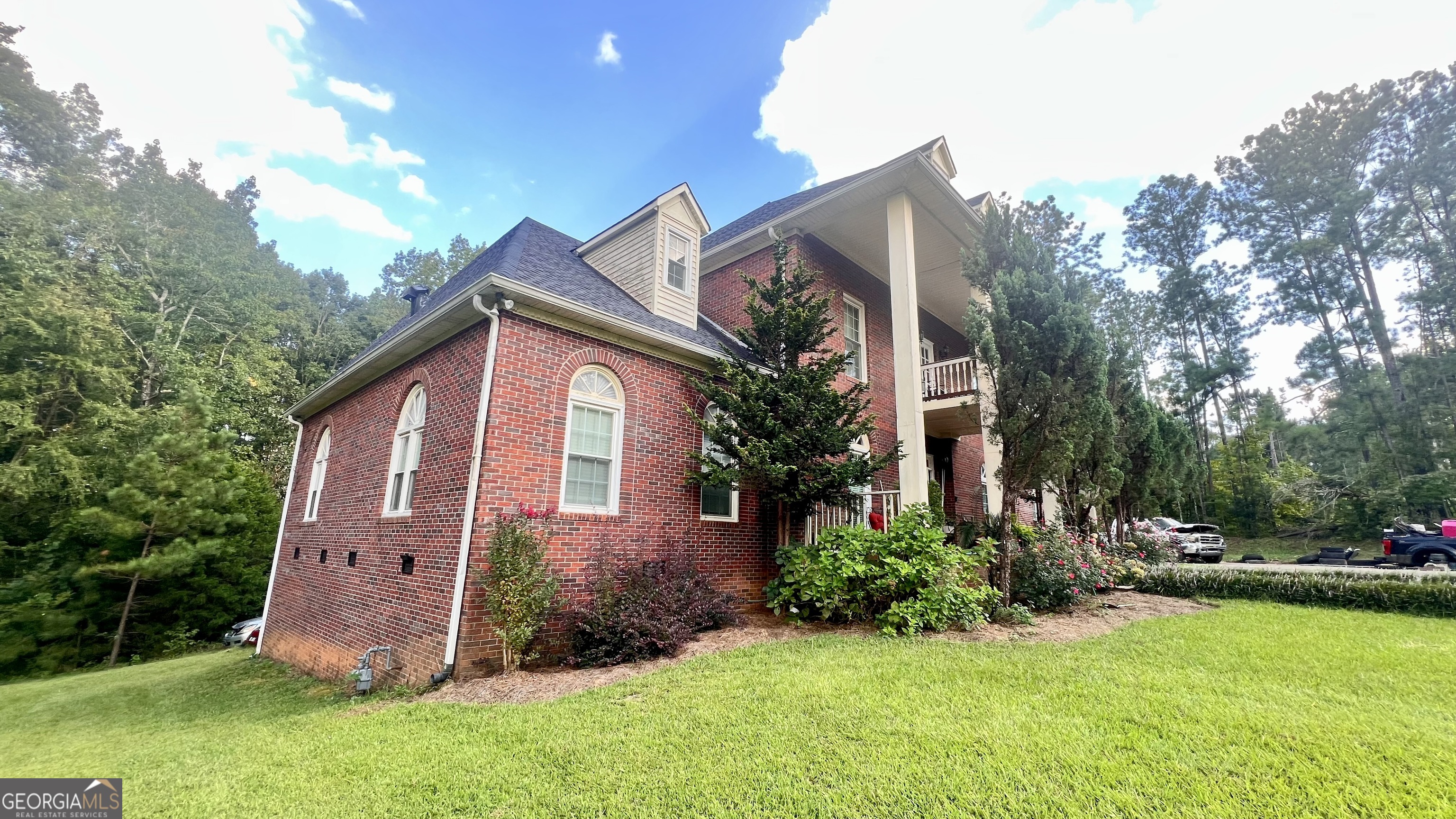 1110 N 2nd Street