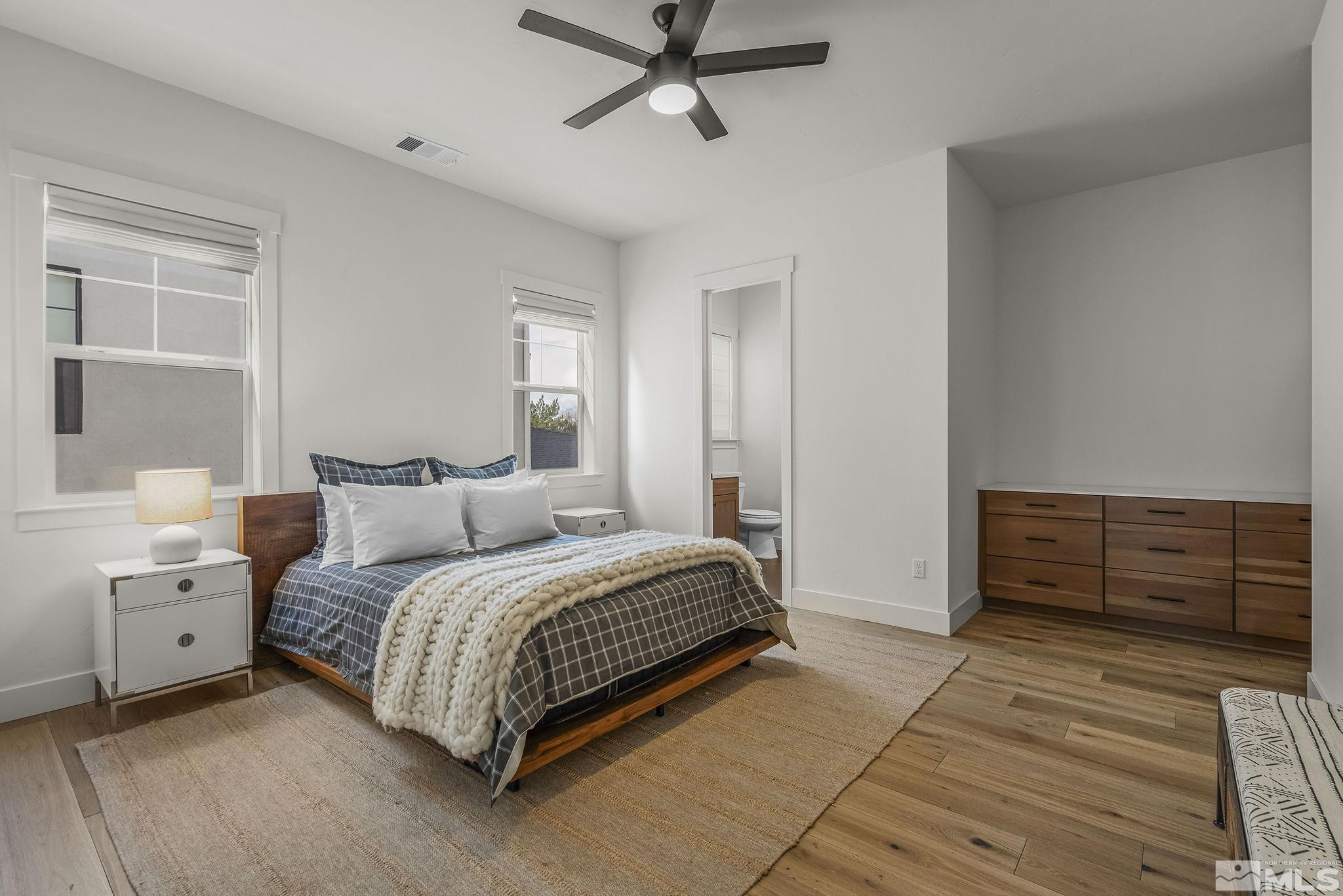 713 W Pleasant Oak Trail