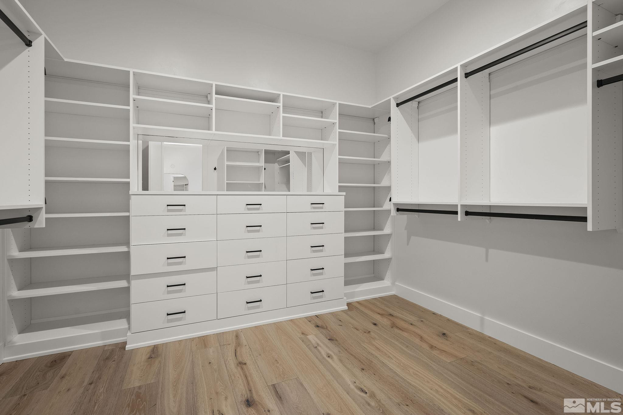 713 W Pleasant Oak Trail