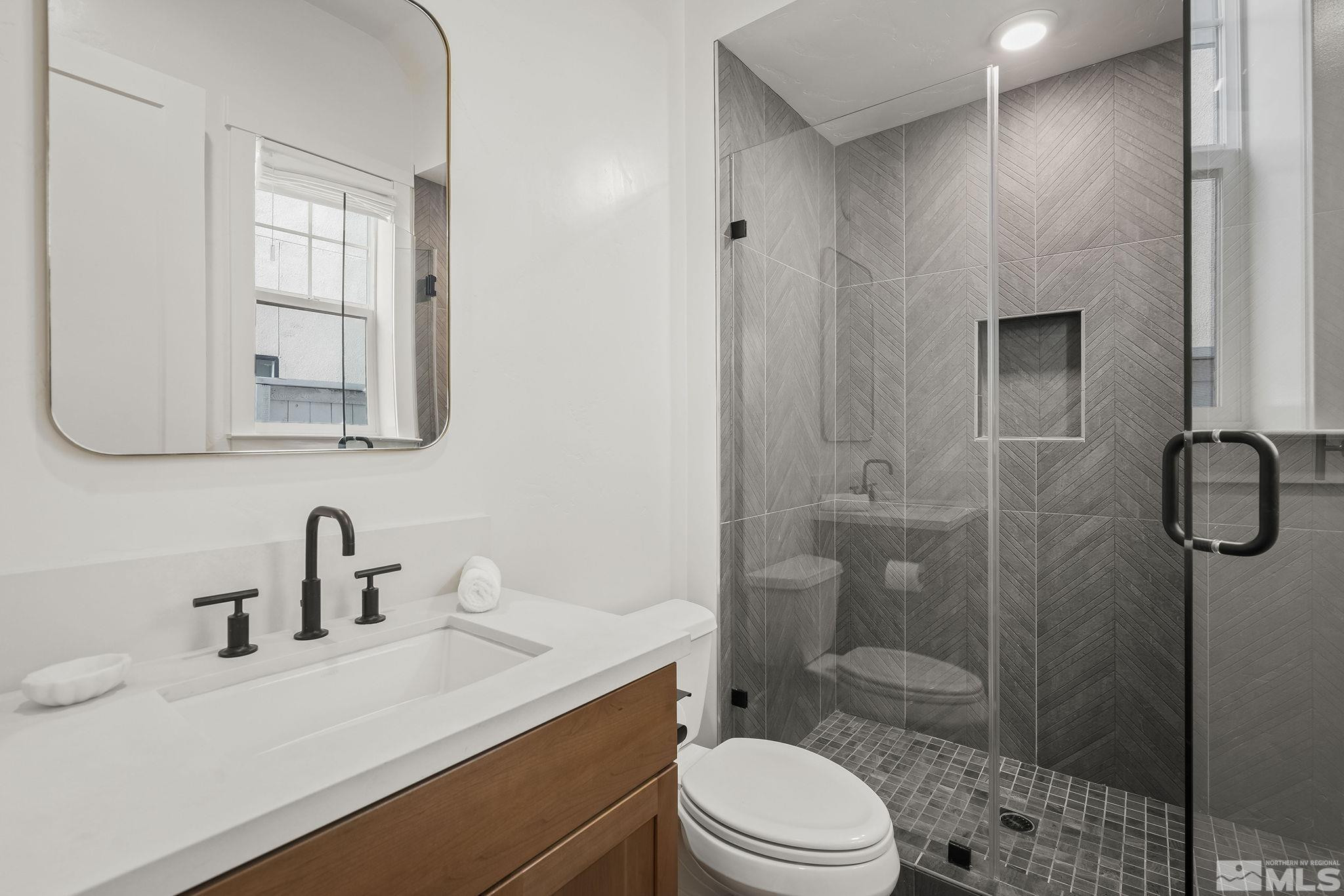 713 W Pleasant Oak Trail