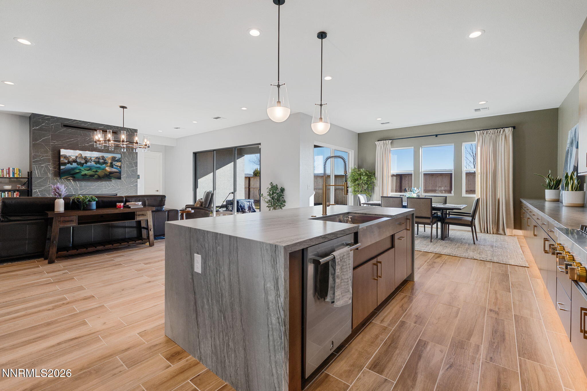 1561 Evangeline Drive