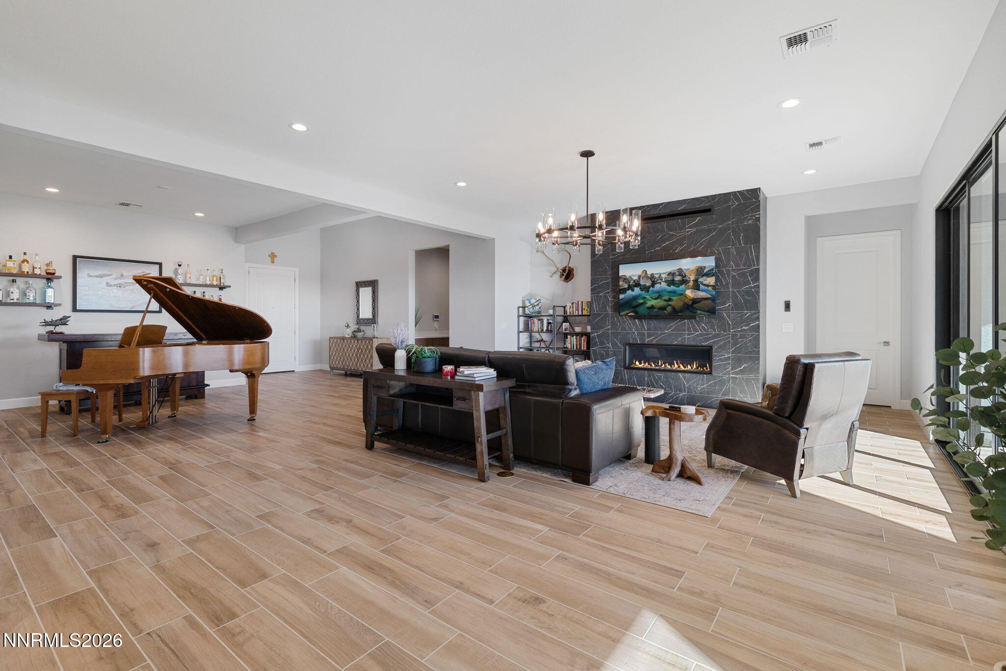 1561 Evangeline Drive