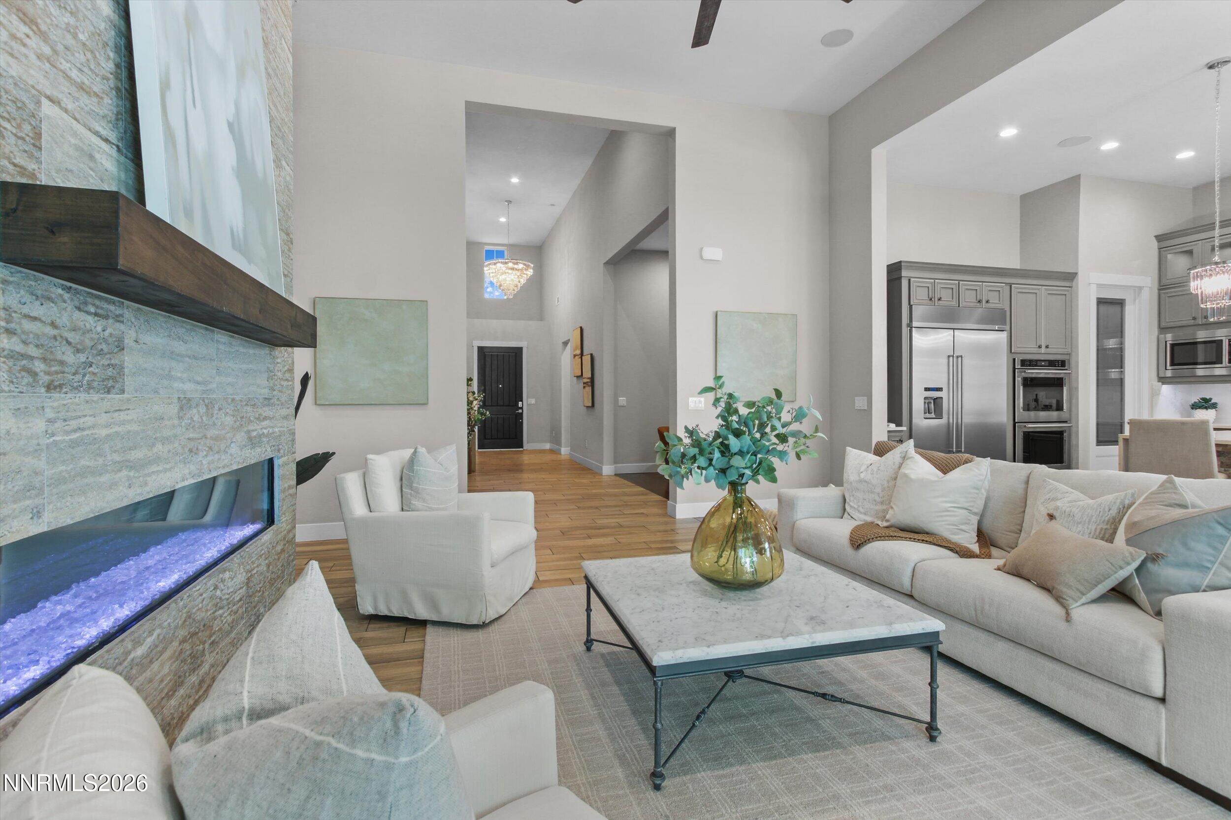 719 W Pleasant Oak Trail