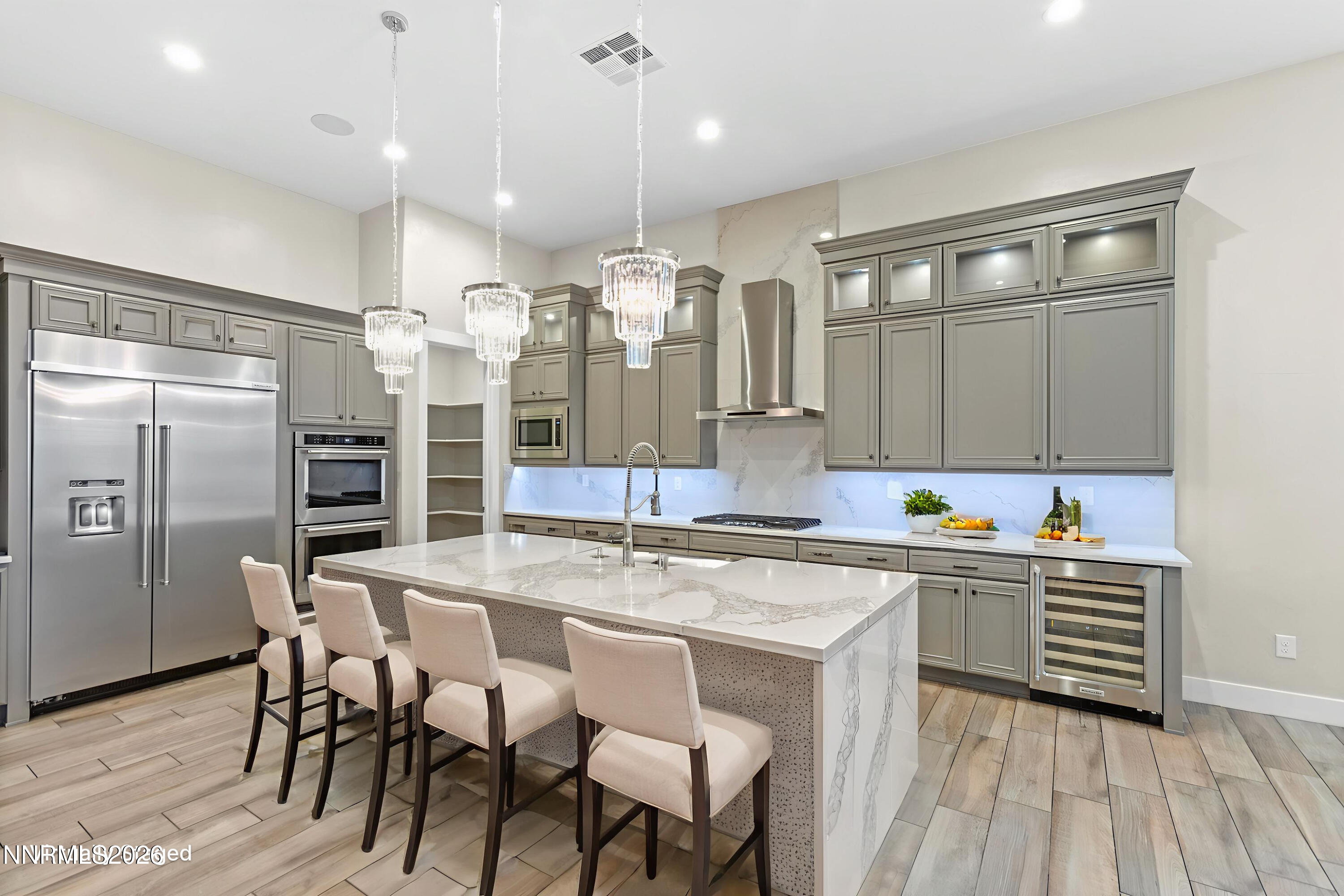 719 W Pleasant Oak Trail