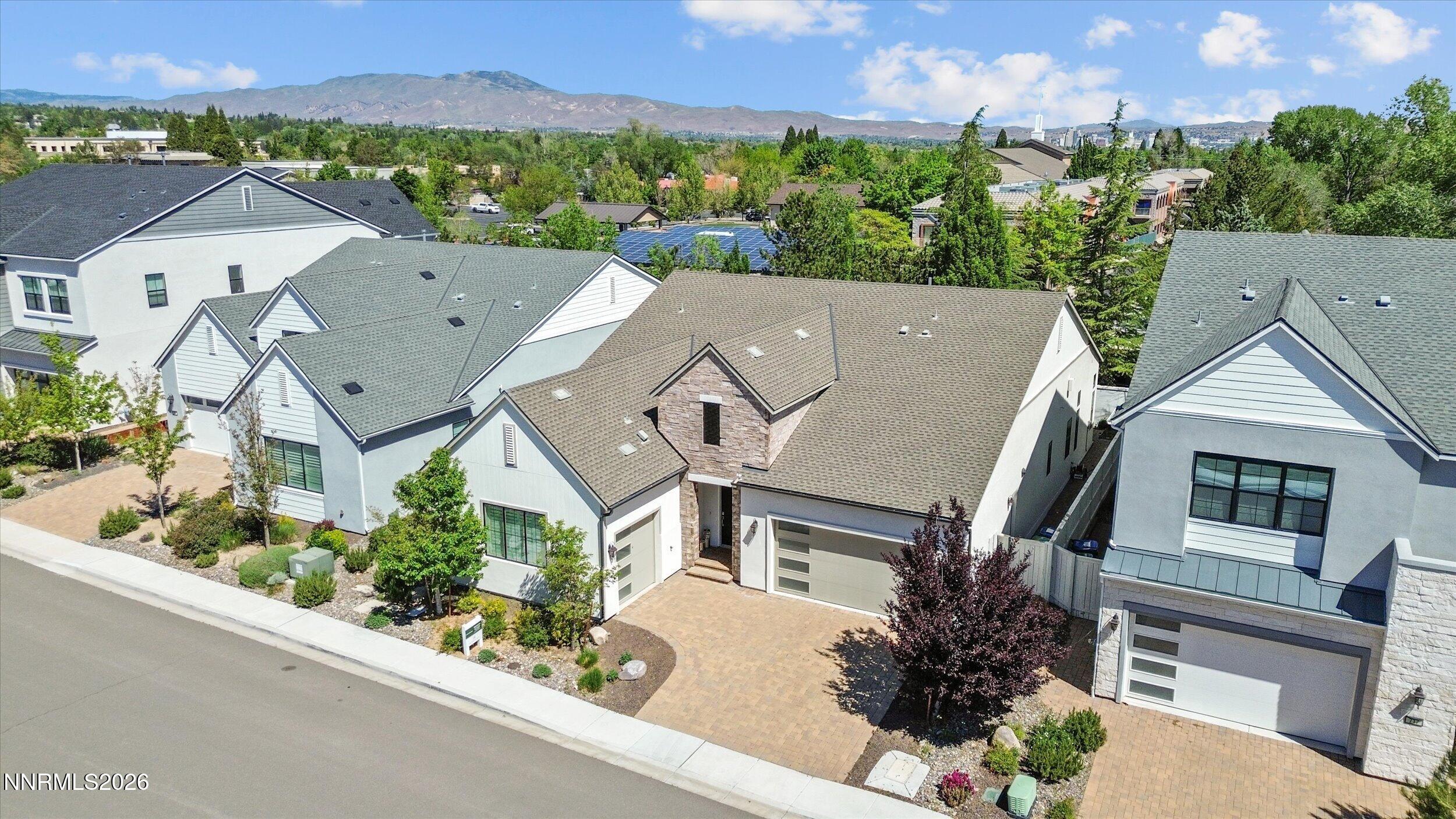 719 W Pleasant Oak Trail