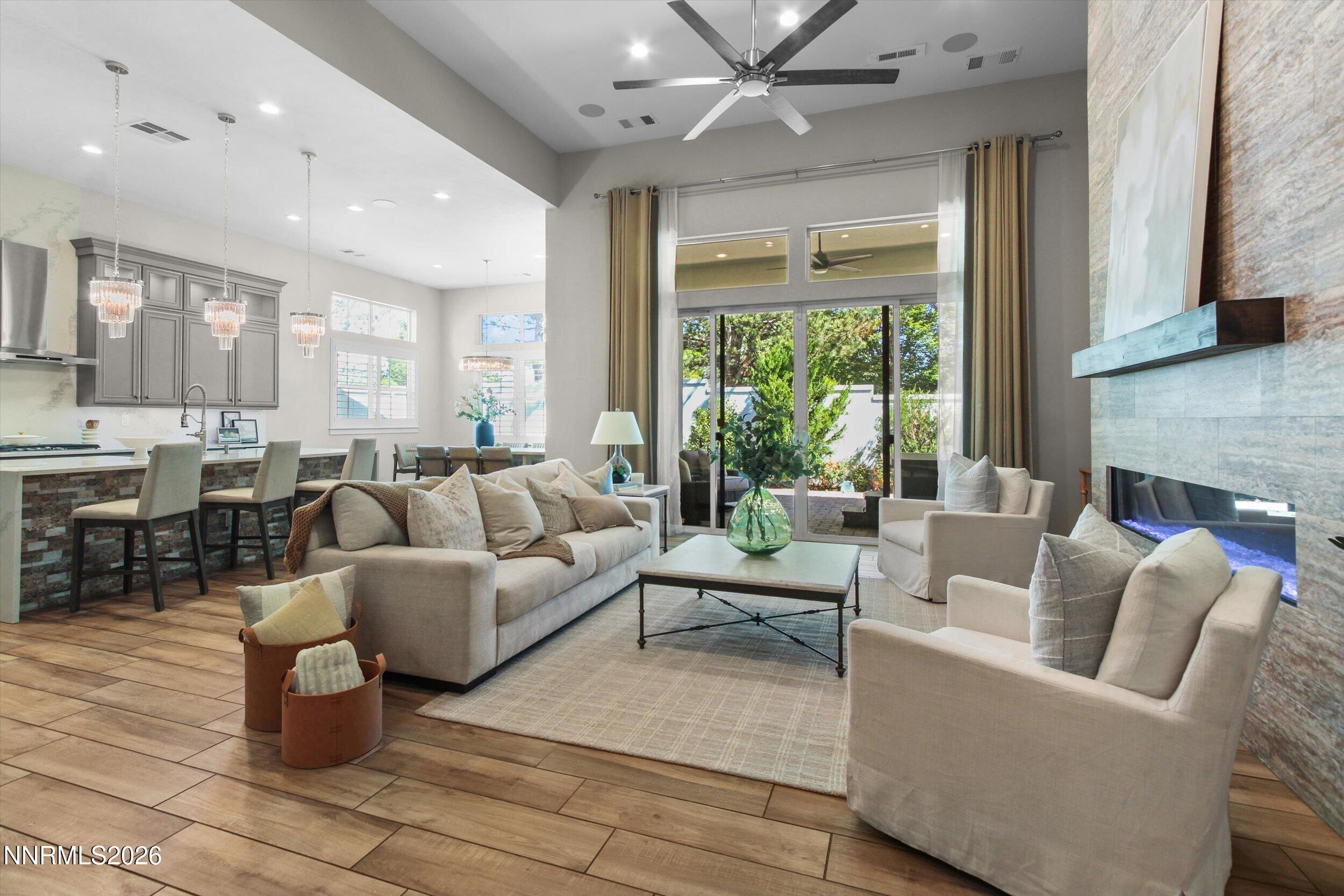 719 W Pleasant Oak Trail