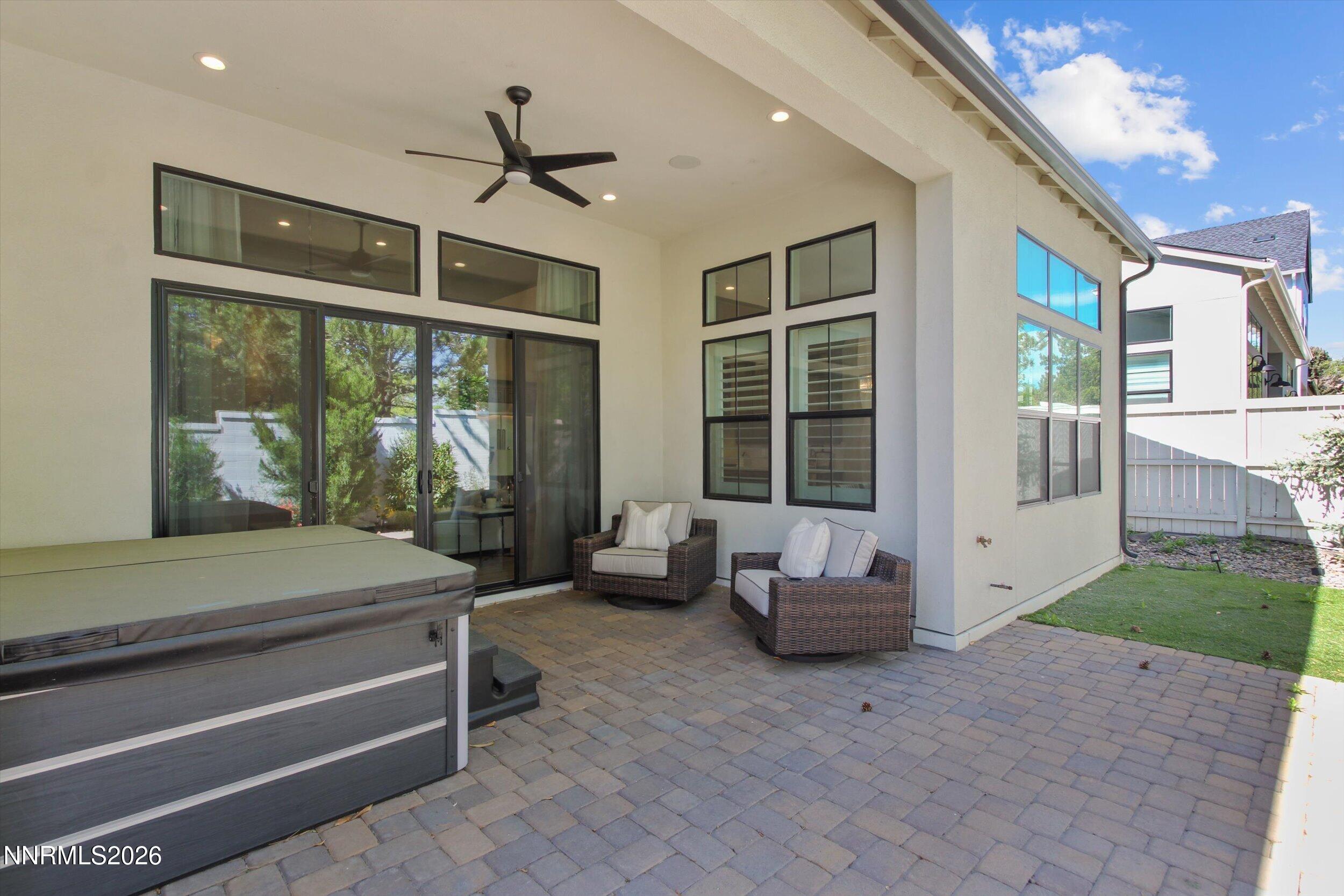 719 W Pleasant Oak Trail