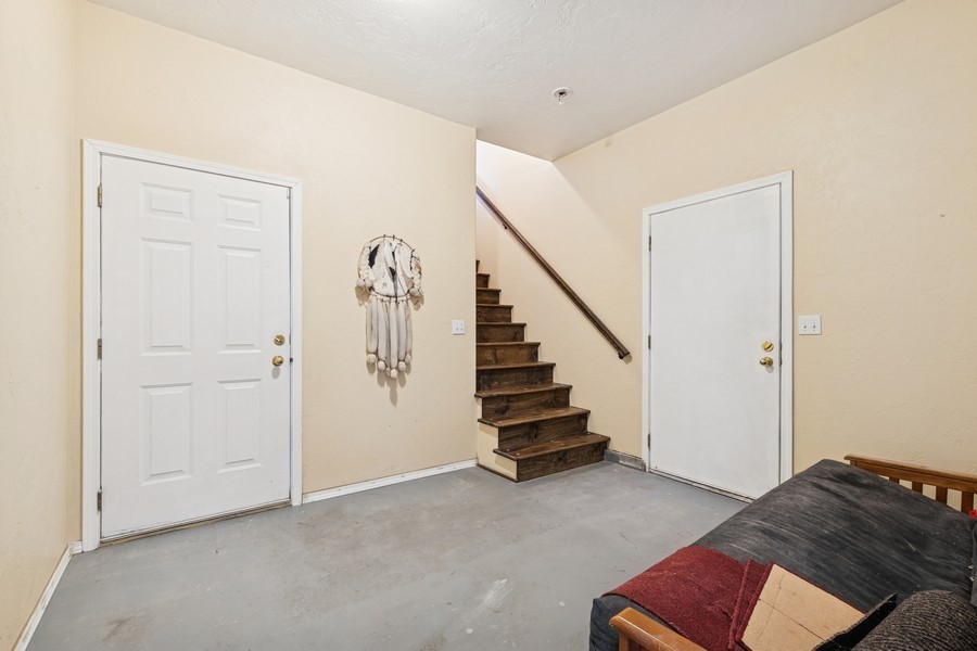 869 Foys Lake Road
