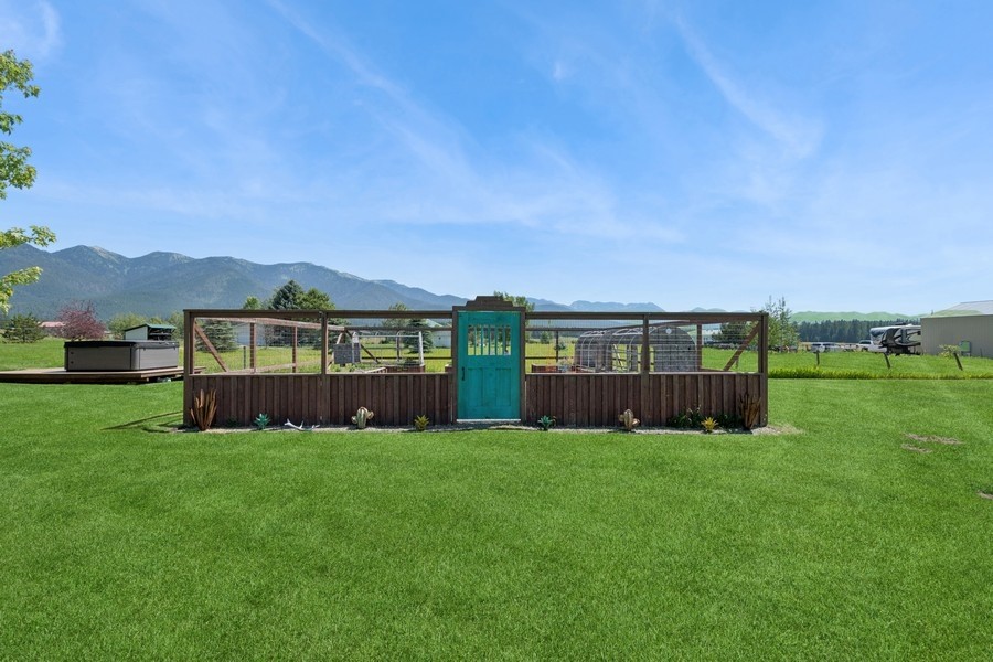 541 Creston Hatchery Road