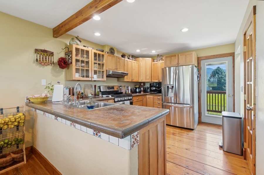 541 Creston Hatchery Road