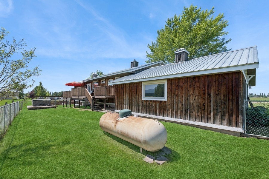 541 Creston Hatchery Road