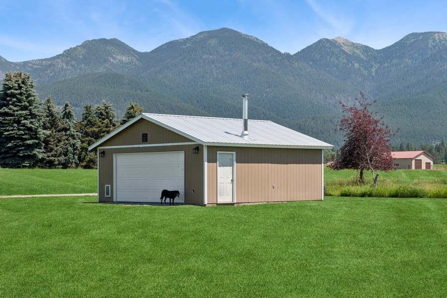 541 Creston Hatchery Road