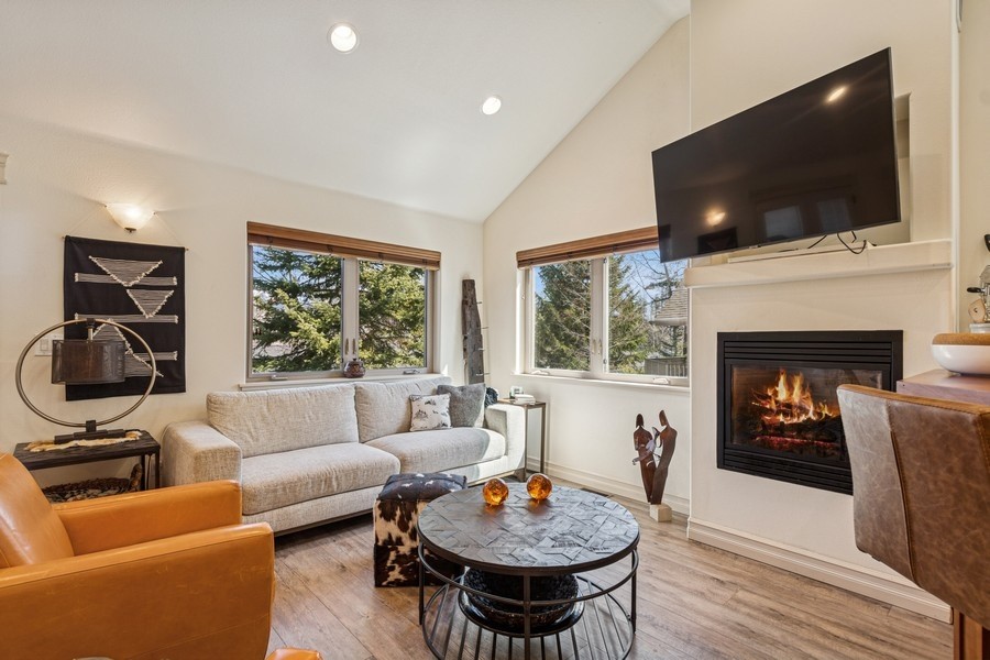 1038 Mountain Park Drive B