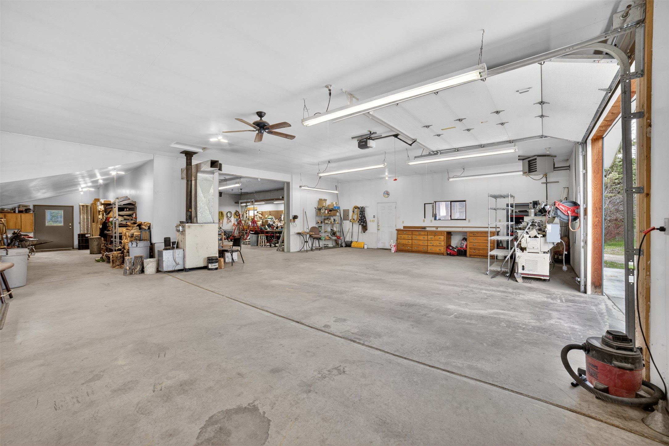 3820 Foothill Road