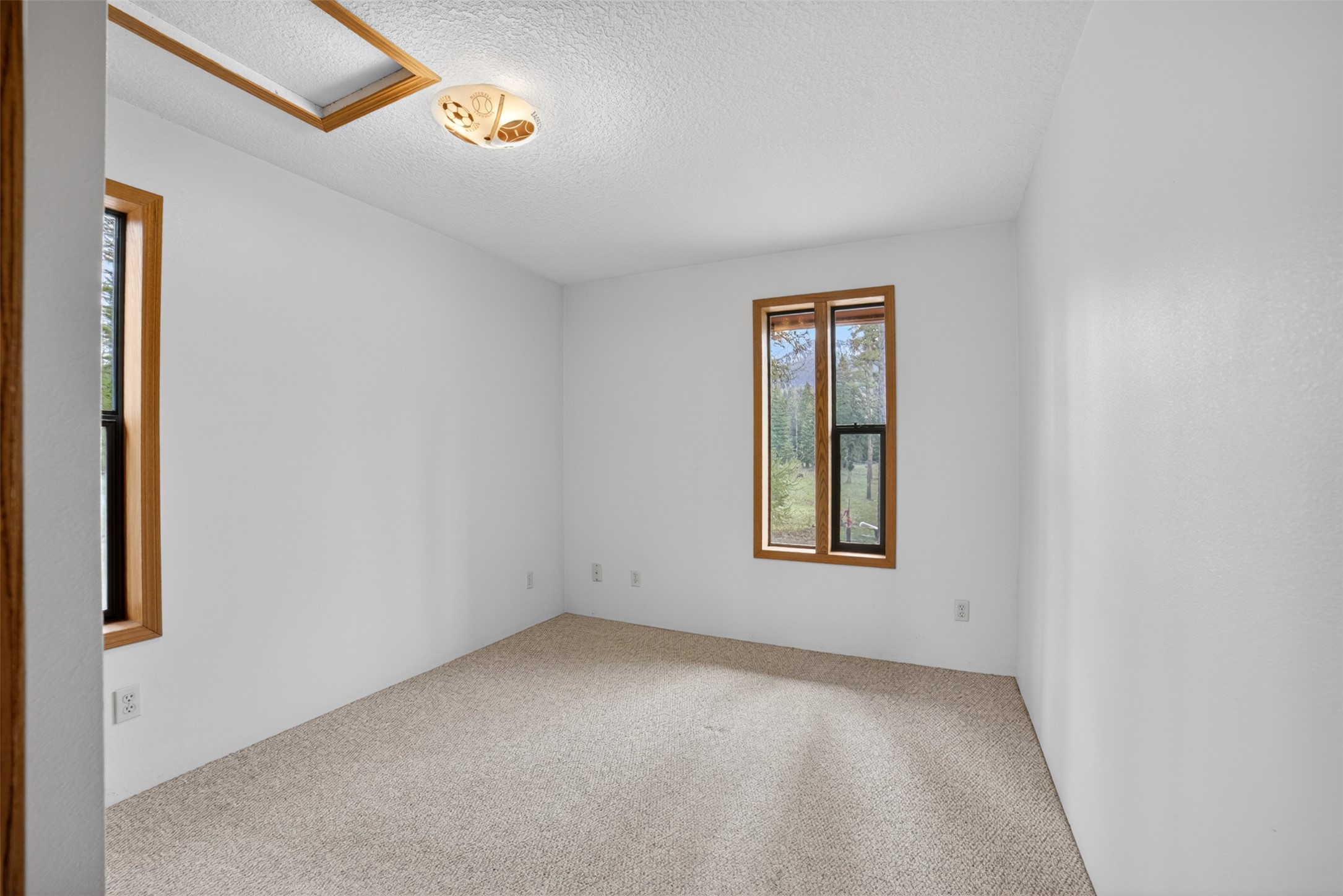 3820 Foothill Road