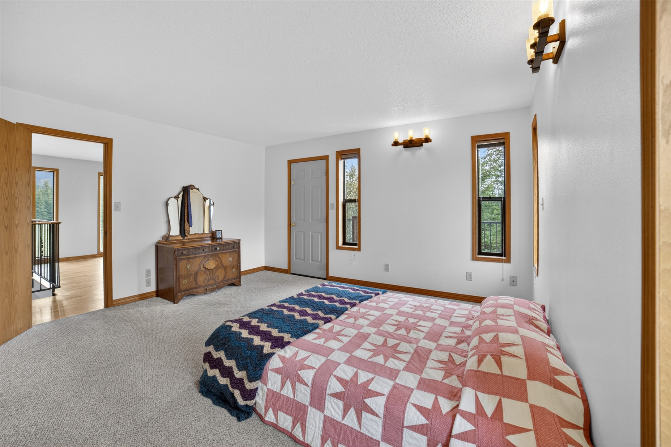 3820 Foothill Road
