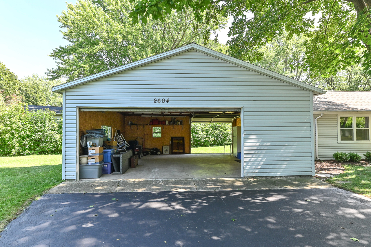 2604 Mabie St