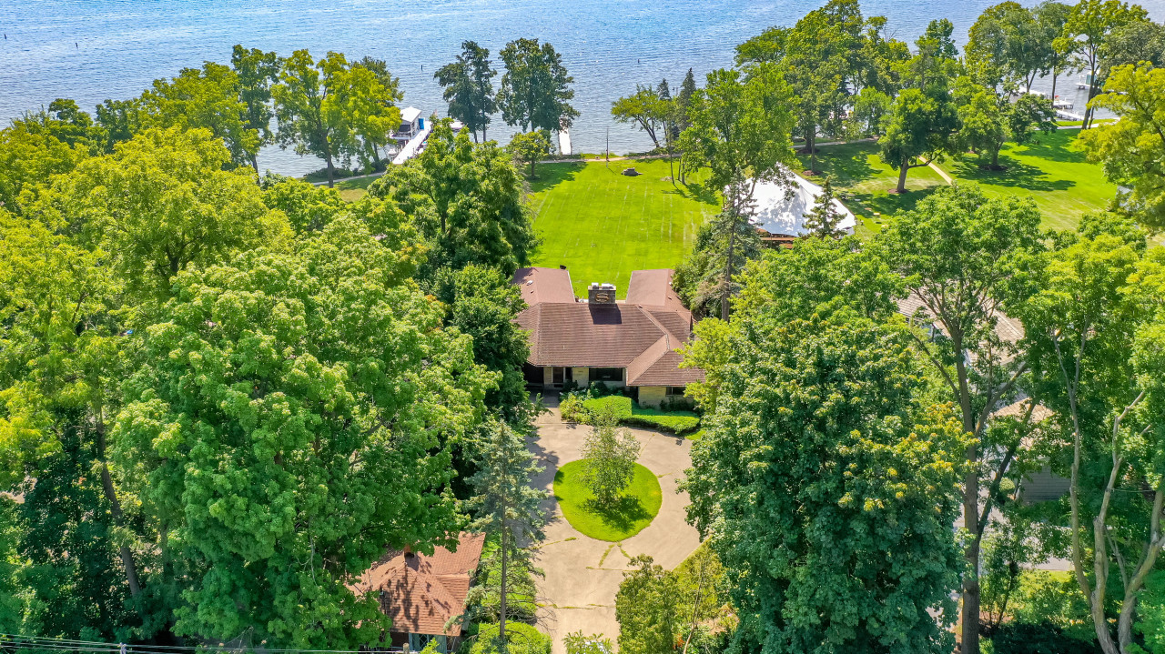 1310 W Main St