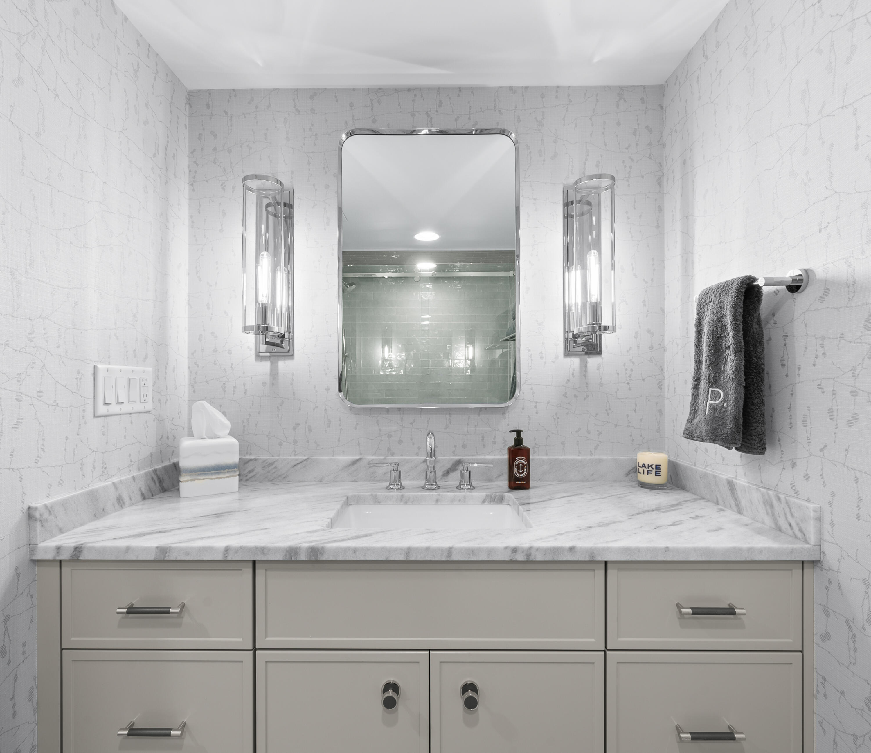 1070 S Lake Shore Dr 1 B2