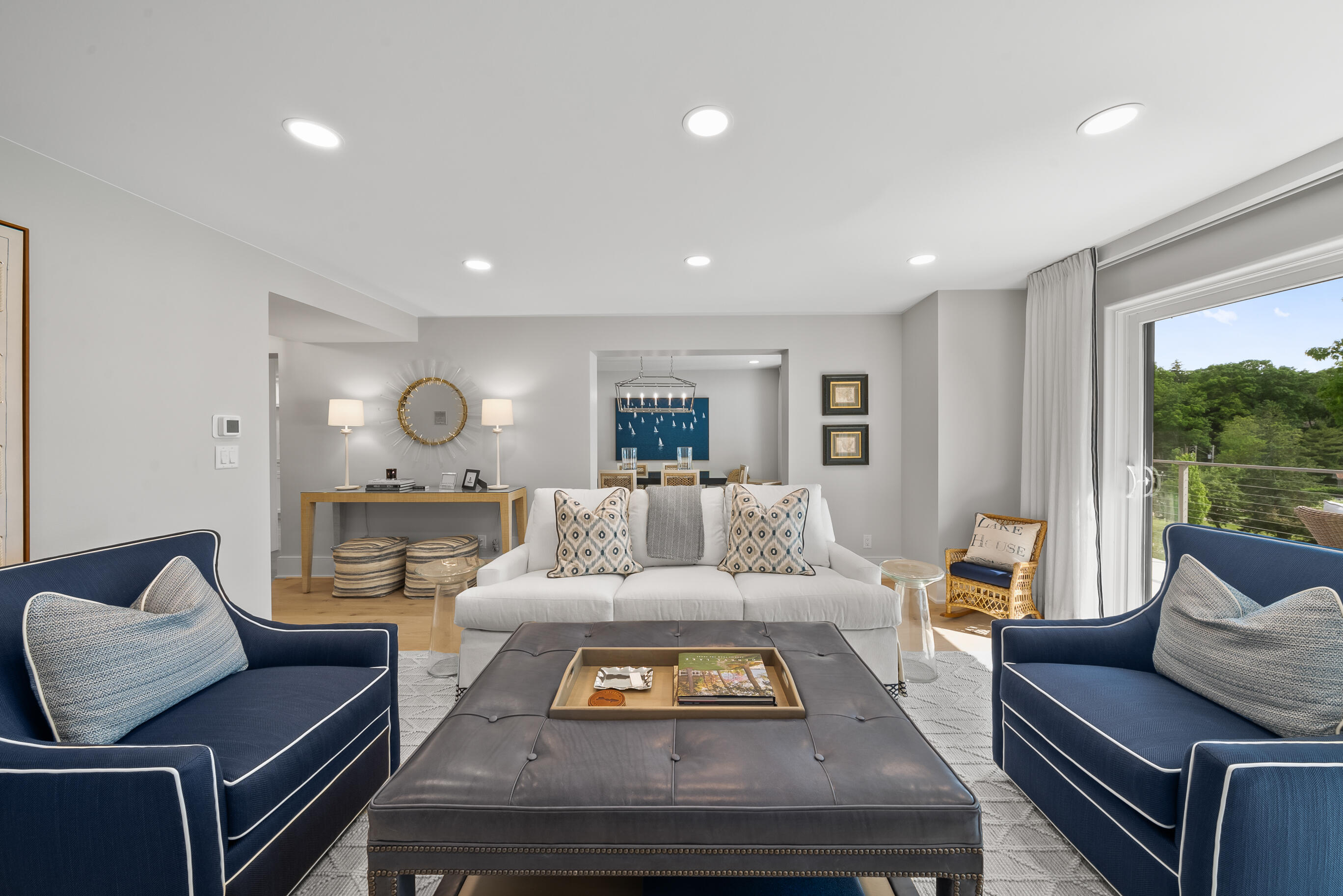 1070 S Lake Shore Dr 1 B2