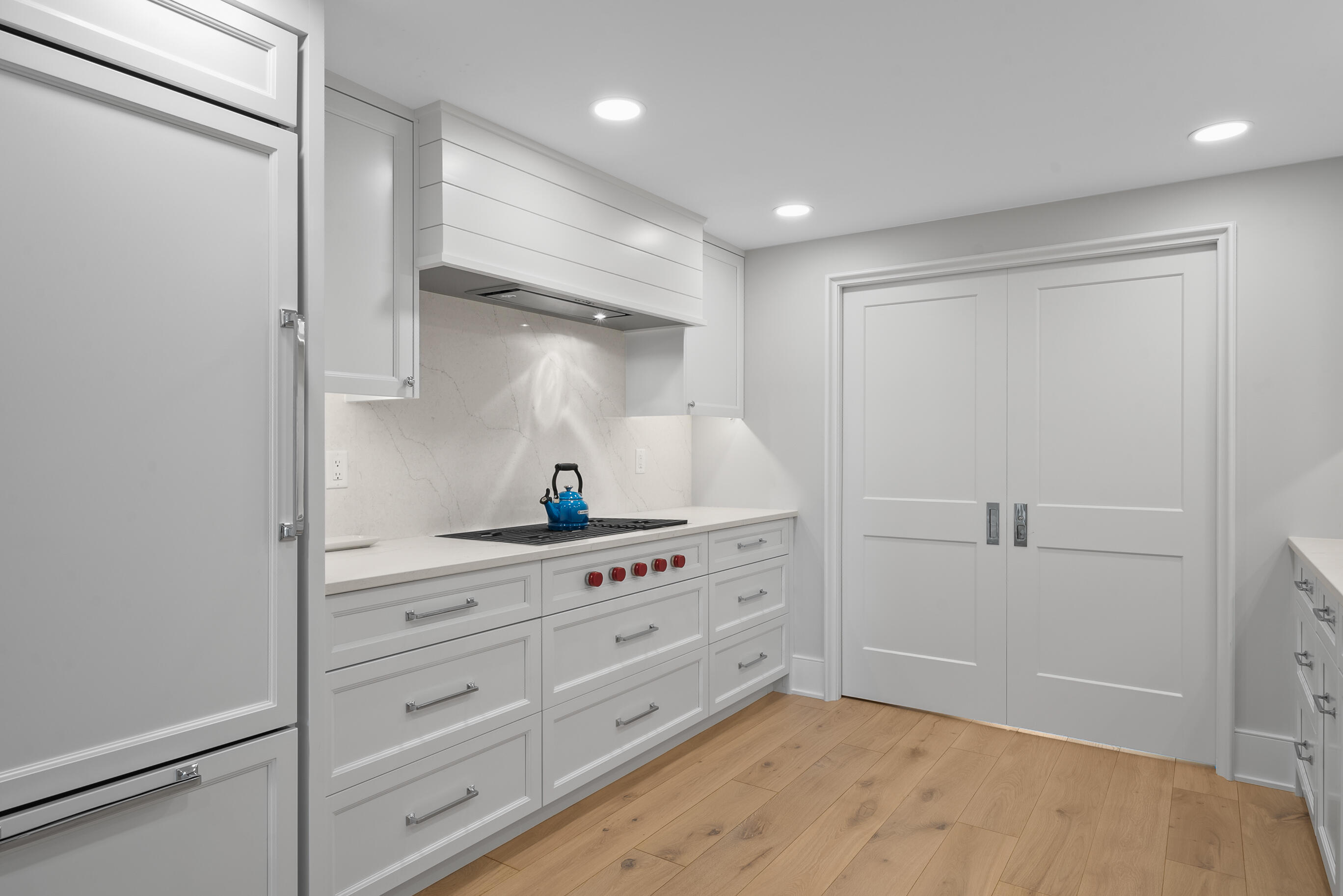1070 S Lake Shore Dr 1 B2
