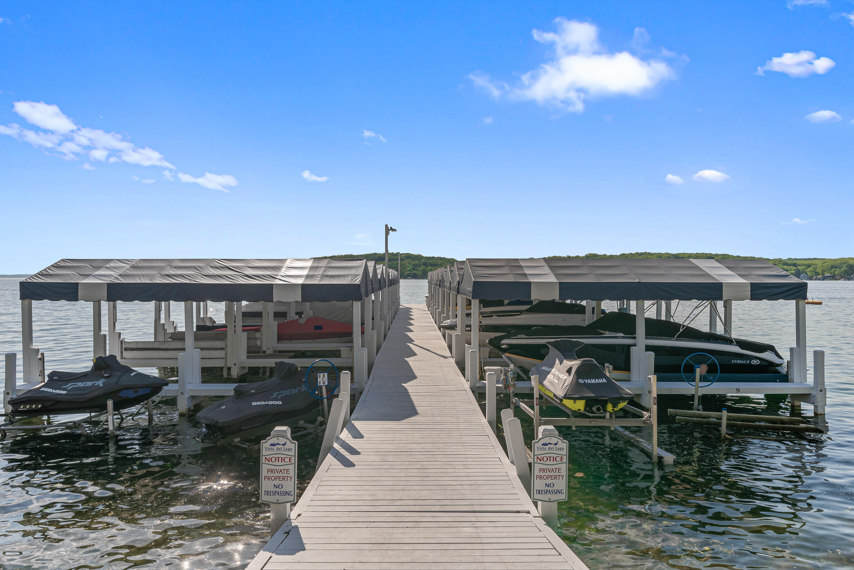 1070 S Lake Shore Dr 1 B2